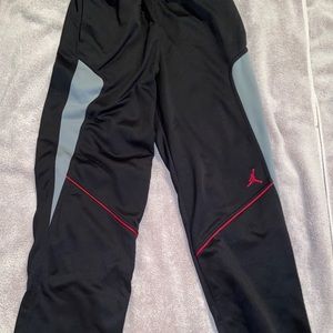 Boys(XL) Jordan Therma-Fit Sweatpants